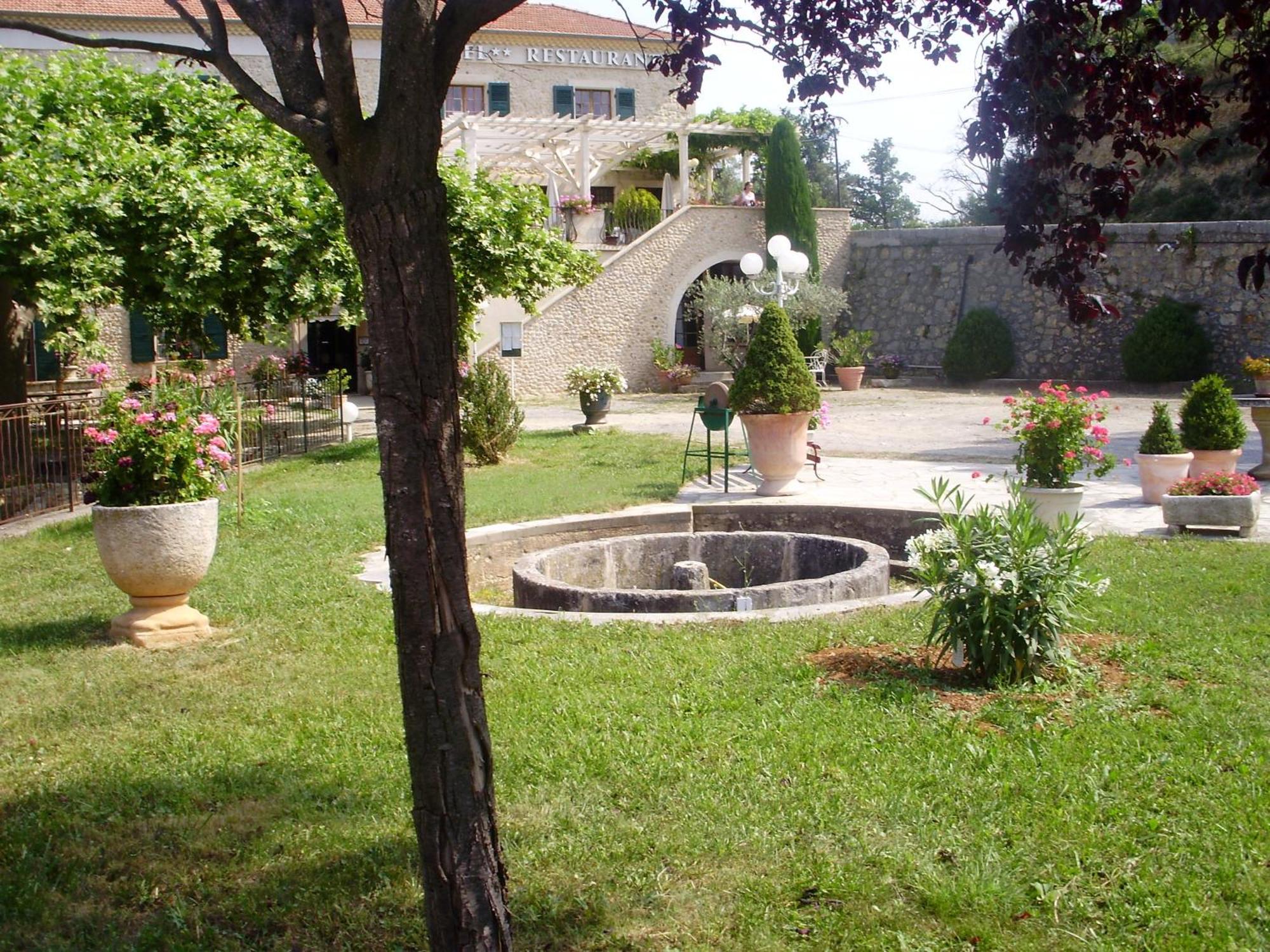 Hotel Du Moulin Allemagne-en-Provence Exterior foto